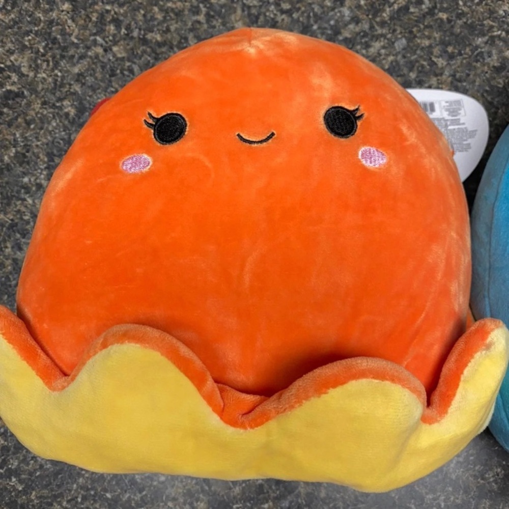 NWT Norbu Squishmallow 8”
